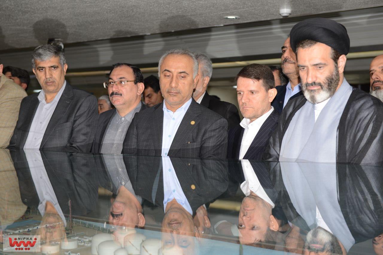 بازدید معاون‌ وزیر نفت و مدیرعامل شرکت ملی صنایع پتروشیمی از پتروشیمی بندر امام 32